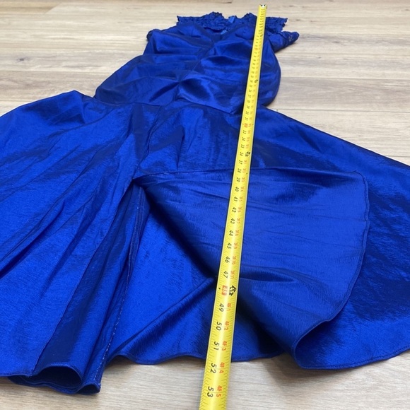 Xscape Mermaid Gown - Picture 16 of 16